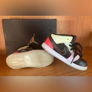 Air Jordan 1 Mid 'Glow In The Dark' 13C